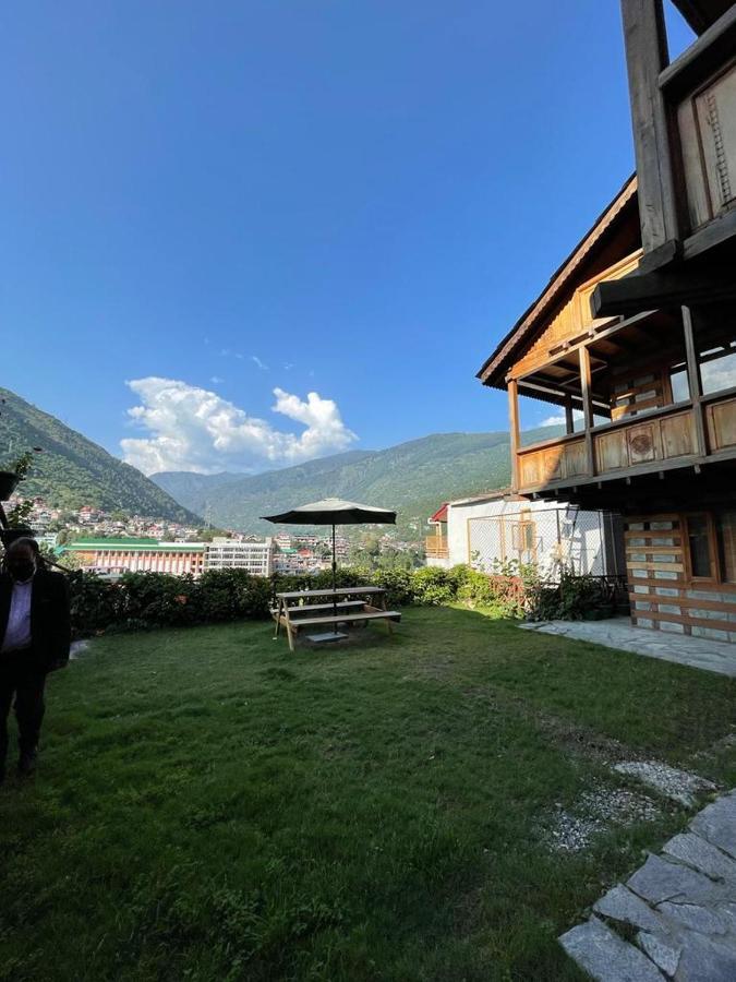 Shobla Kaathkuni Royale Hotel Kulu Exterior foto